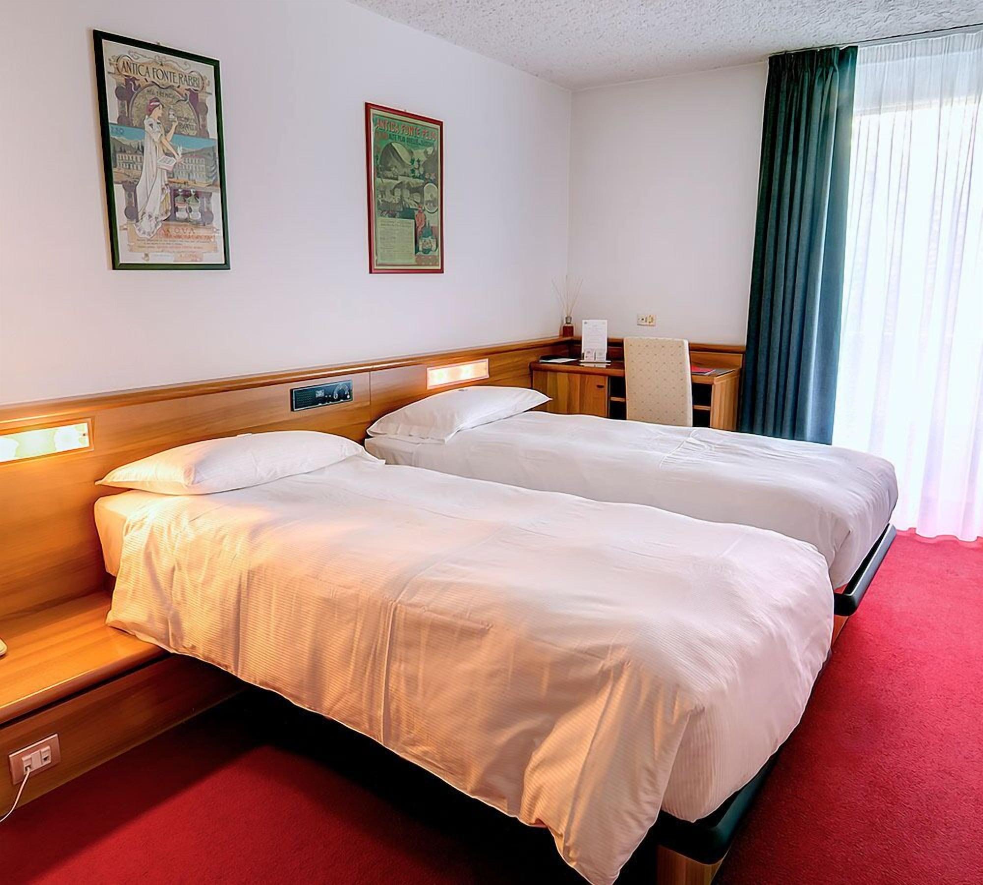 Luna Wellness Hotel Folgarida Buitenkant foto