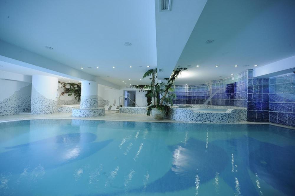 Luna Wellness Hotel Folgarida Buitenkant foto